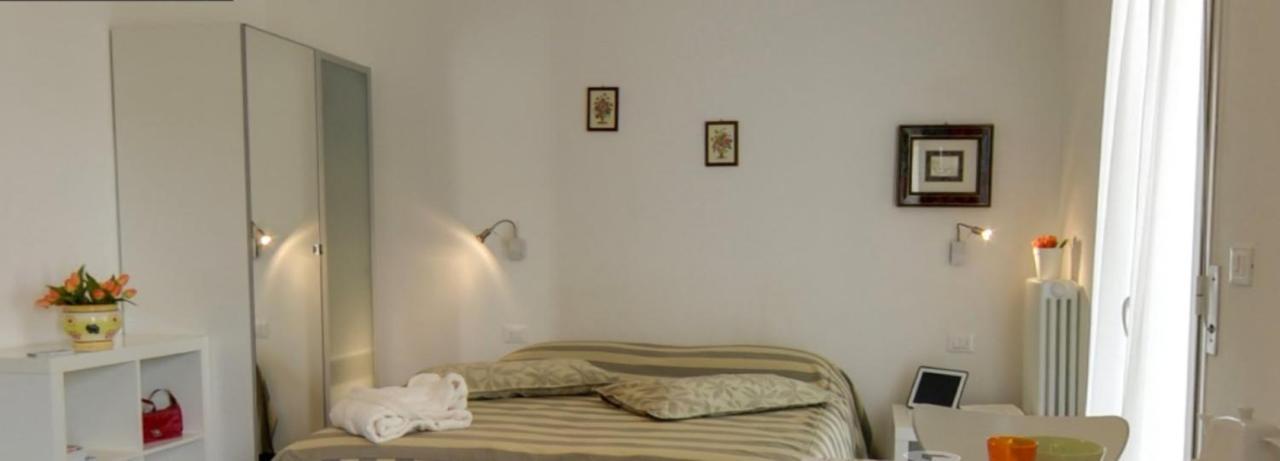 Casa Vacanze Aurora Centro Rimini Eksteriør billede