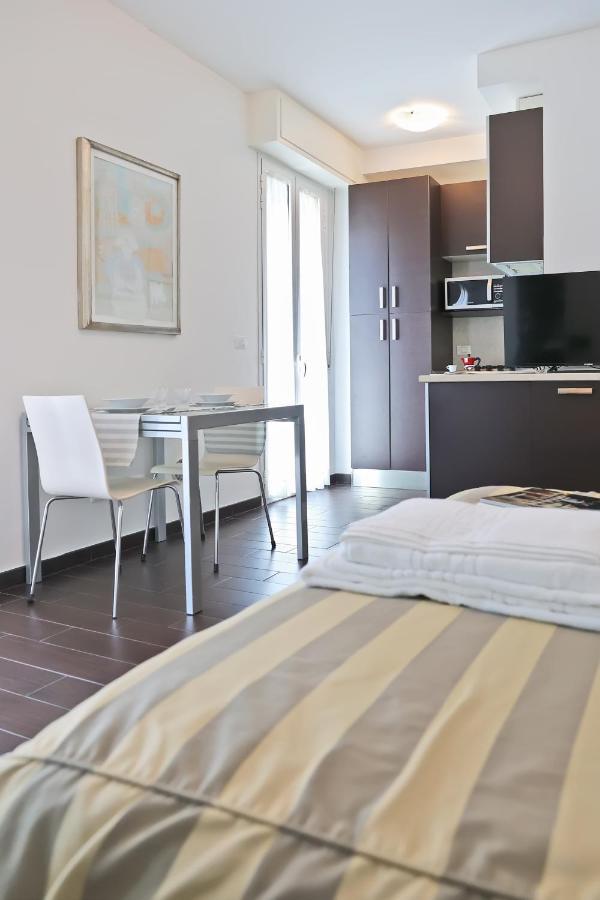Casa Vacanze Aurora Centro Rimini Eksteriør billede