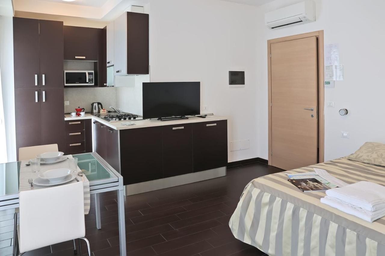 Casa Vacanze Aurora Centro Rimini Eksteriør billede