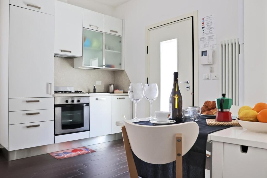 Casa Vacanze Aurora Centro Rimini Eksteriør billede