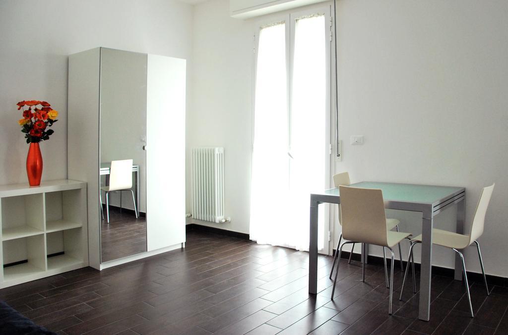 Casa Vacanze Aurora Centro Rimini Værelse billede